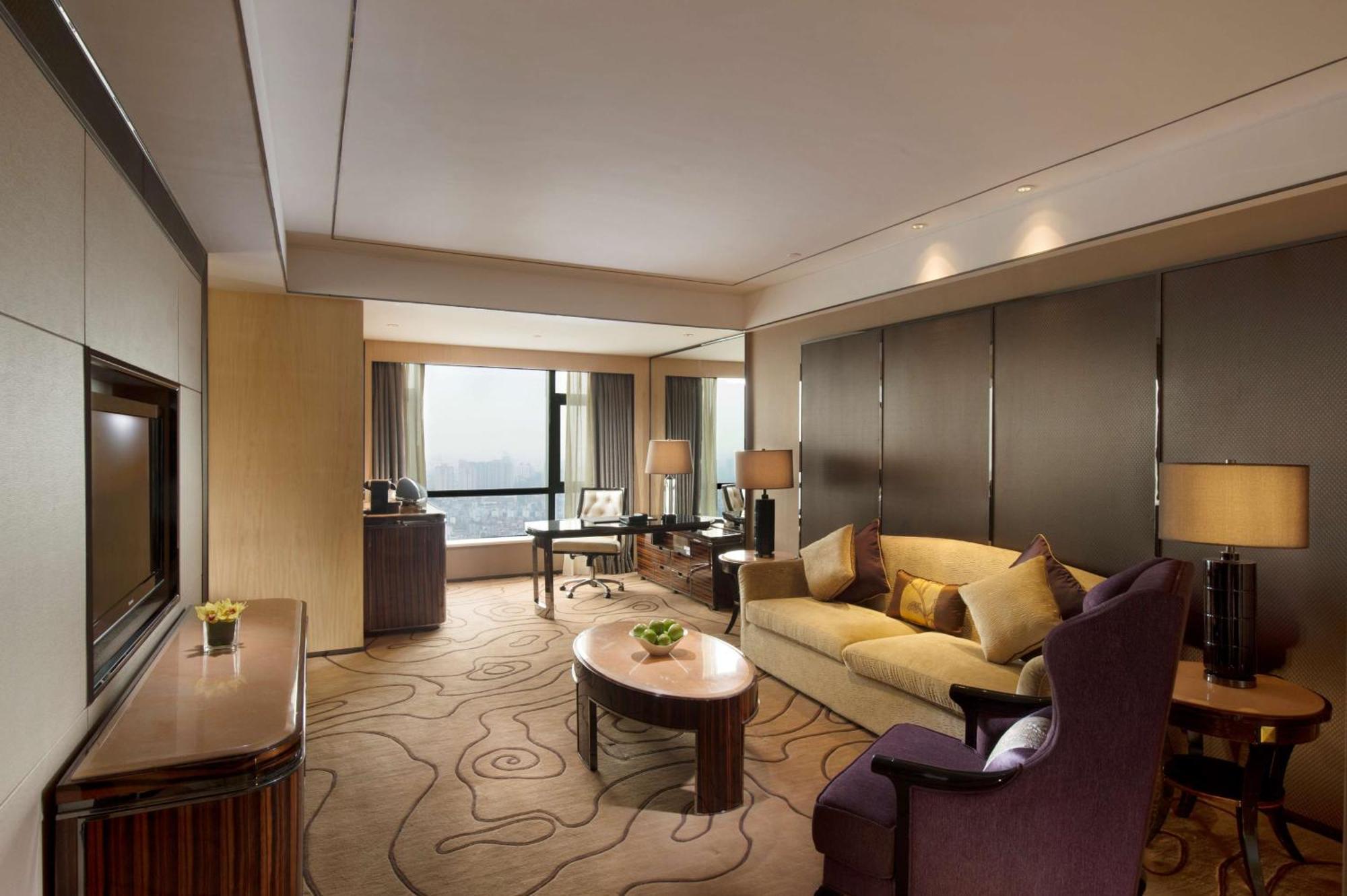 Hilton Zhongshan Downtown Exterior foto